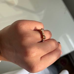 Pandora Classic Bow Cubic Zirconia Ring